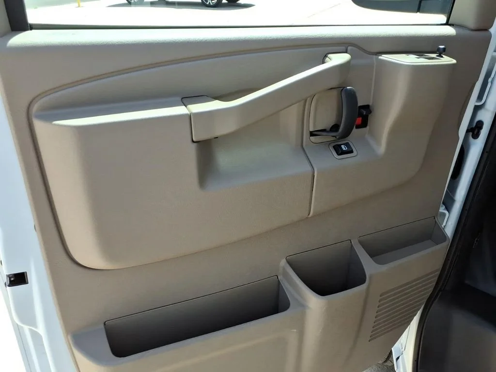 2026 GMC Savana Cargo Work Van - Photo 15