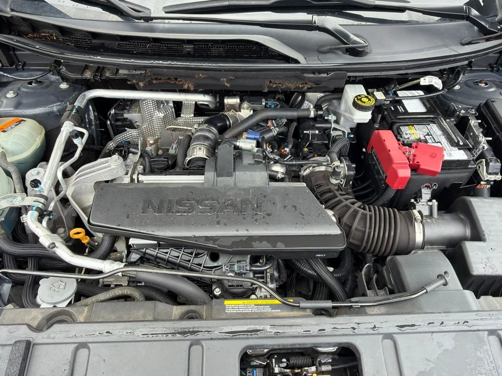 Used 2024 Gray Nissan S image 13