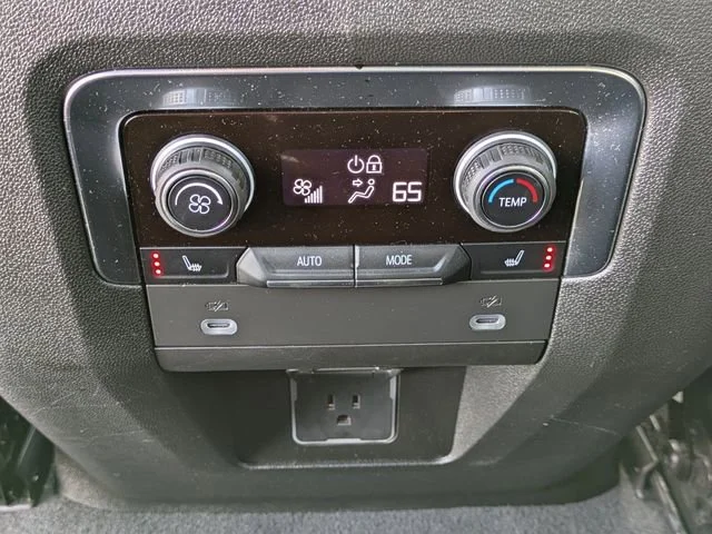 Used 2022 Black Chevrolet Premier image 17