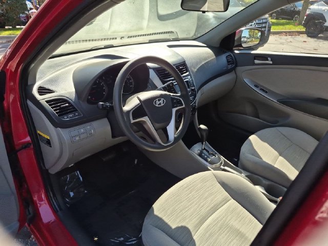 Used 2017 Red Hyundai SE image 10