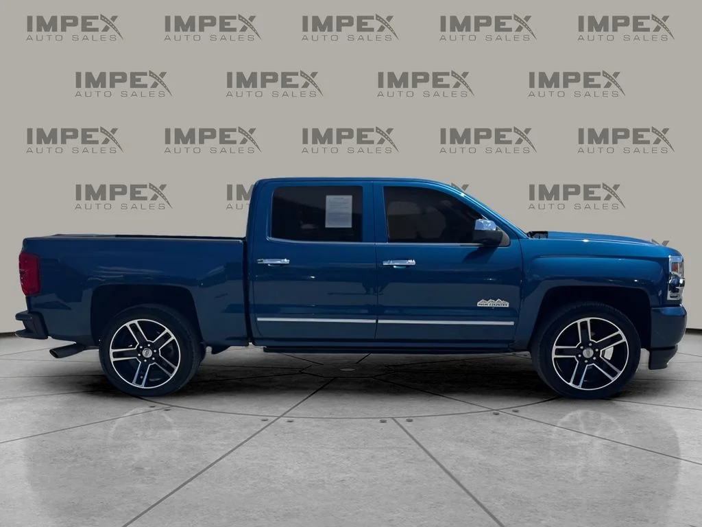 Used 2018 Blue Chevrolet High Country image 6