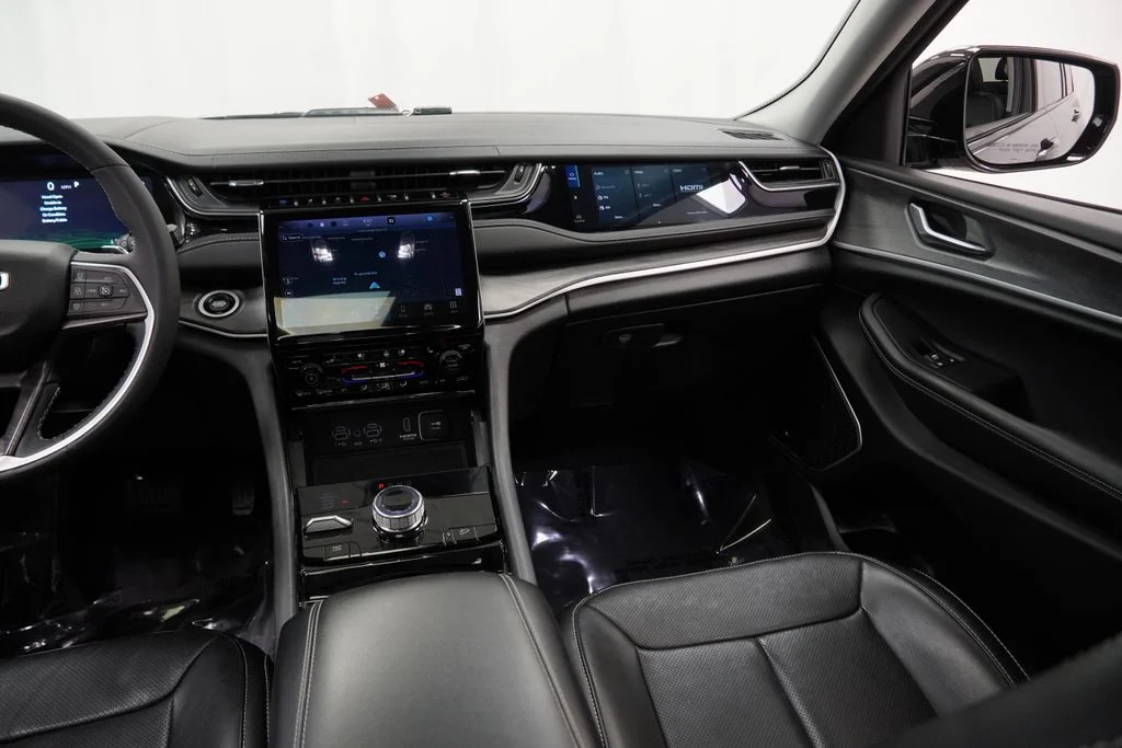 Certified Used 2022 Gray Jeep 4xe image 29
