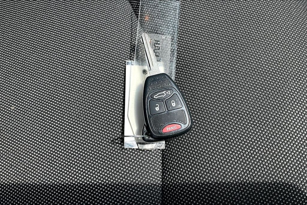 Used 2013 White Dodge SE image 11