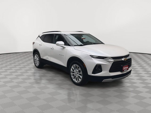 Used 2021 Iridescent Pearl Tricoat Chevrolet LT image 34