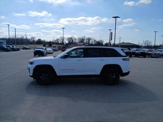 2026 Jeep Grand Cherokee Laredo - Photo 4