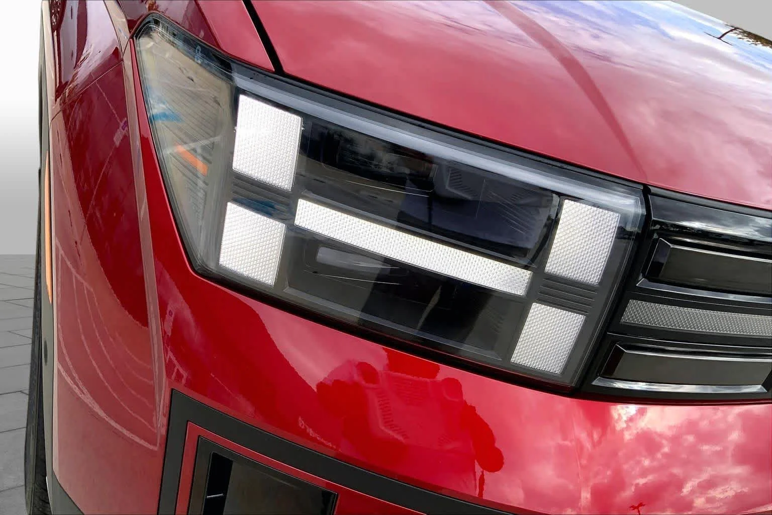 New 2027 Ultimate Red Hyundai Limited 6P image 13