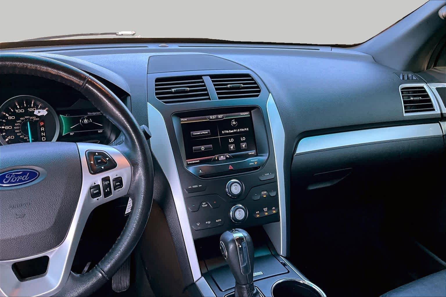 Used 2014 Sterling Gray Metallic Ford XLT image 7