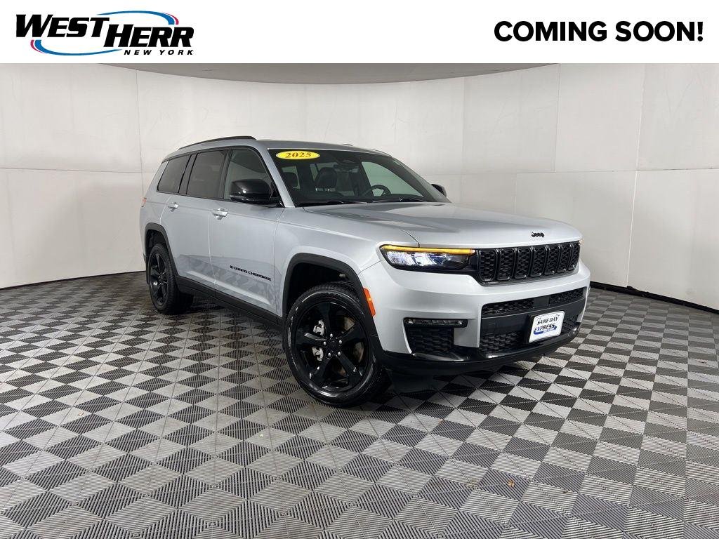 Used 2025 Silver Zynith Jeep Limited image 1