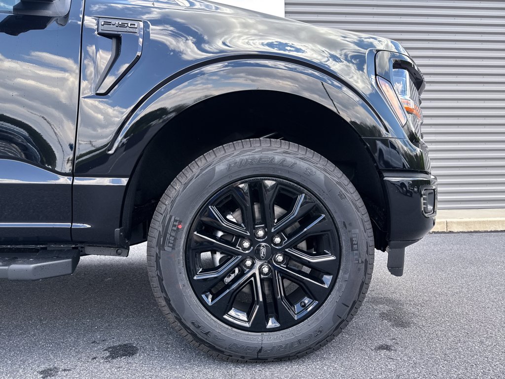 New 2026 Agate Black Metallic Ford XLT image 18