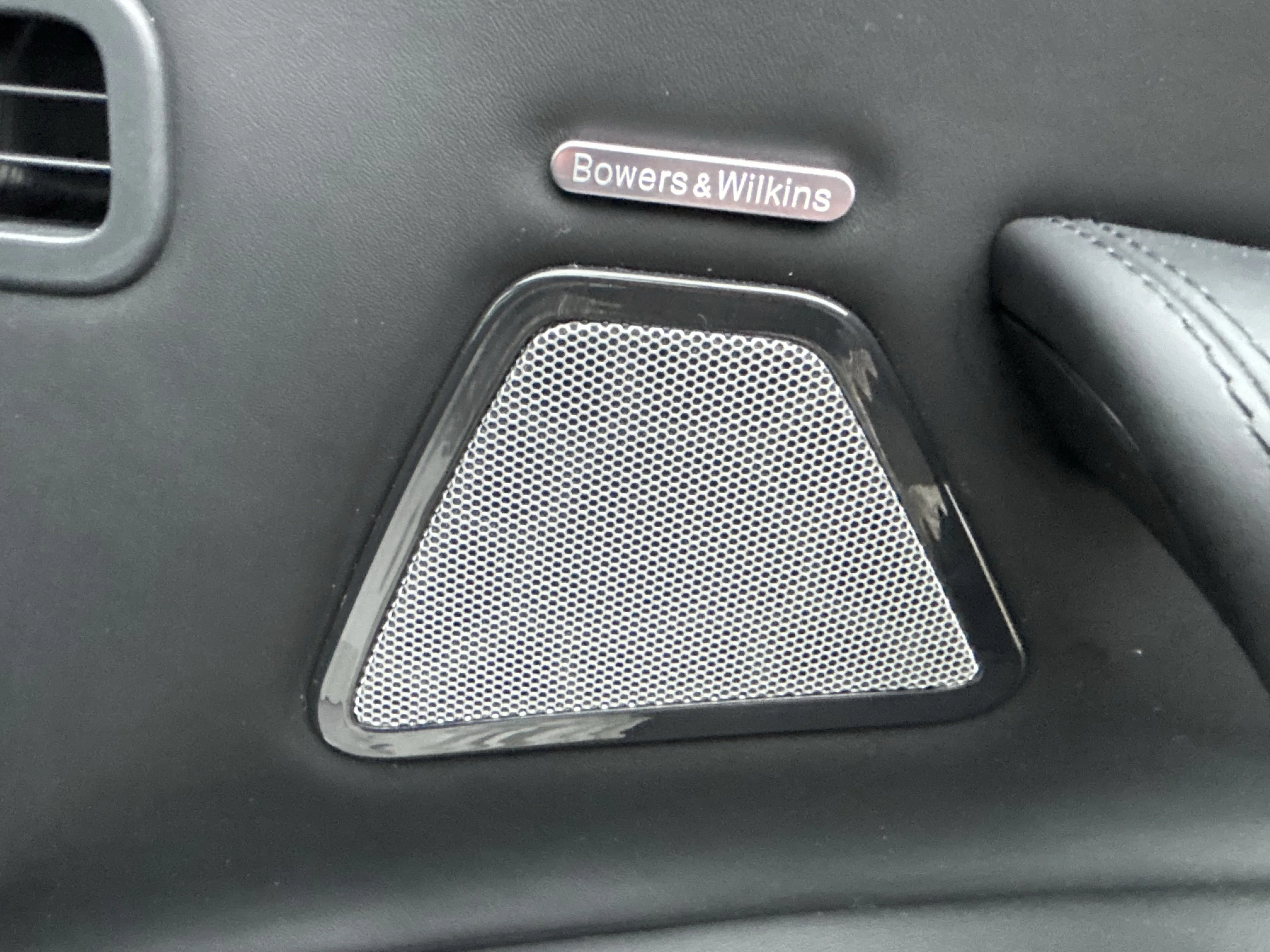 Certified Used 2022 Bianco Maserati Modena image 32