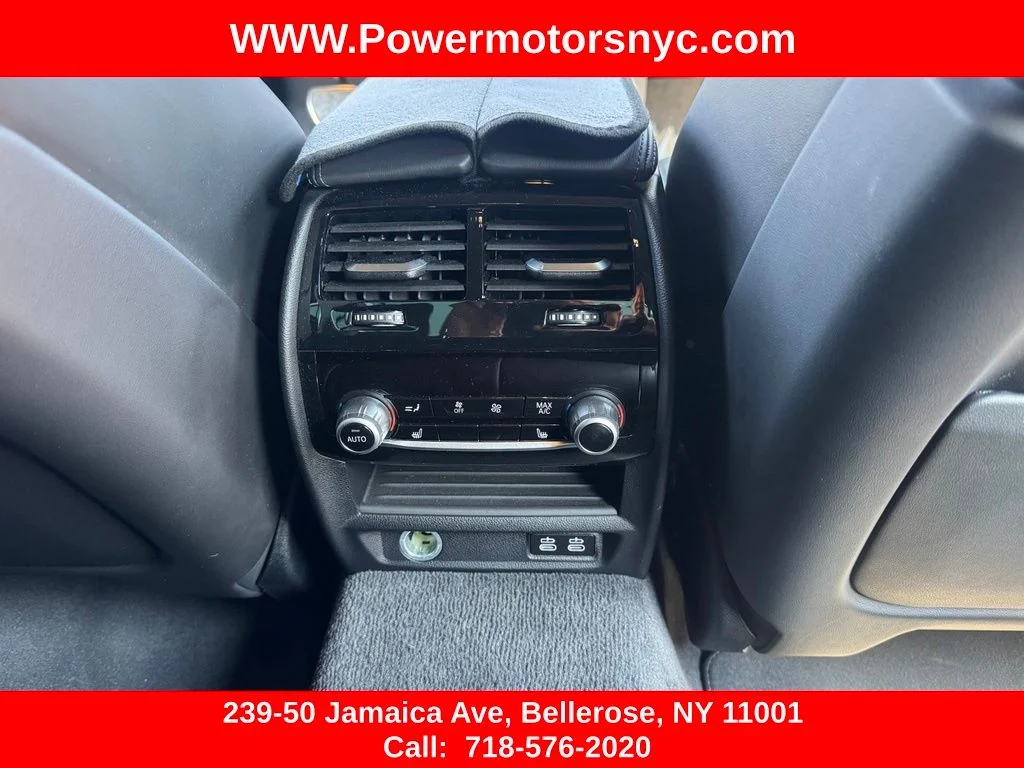 Used 2021 White BMW Base image 31