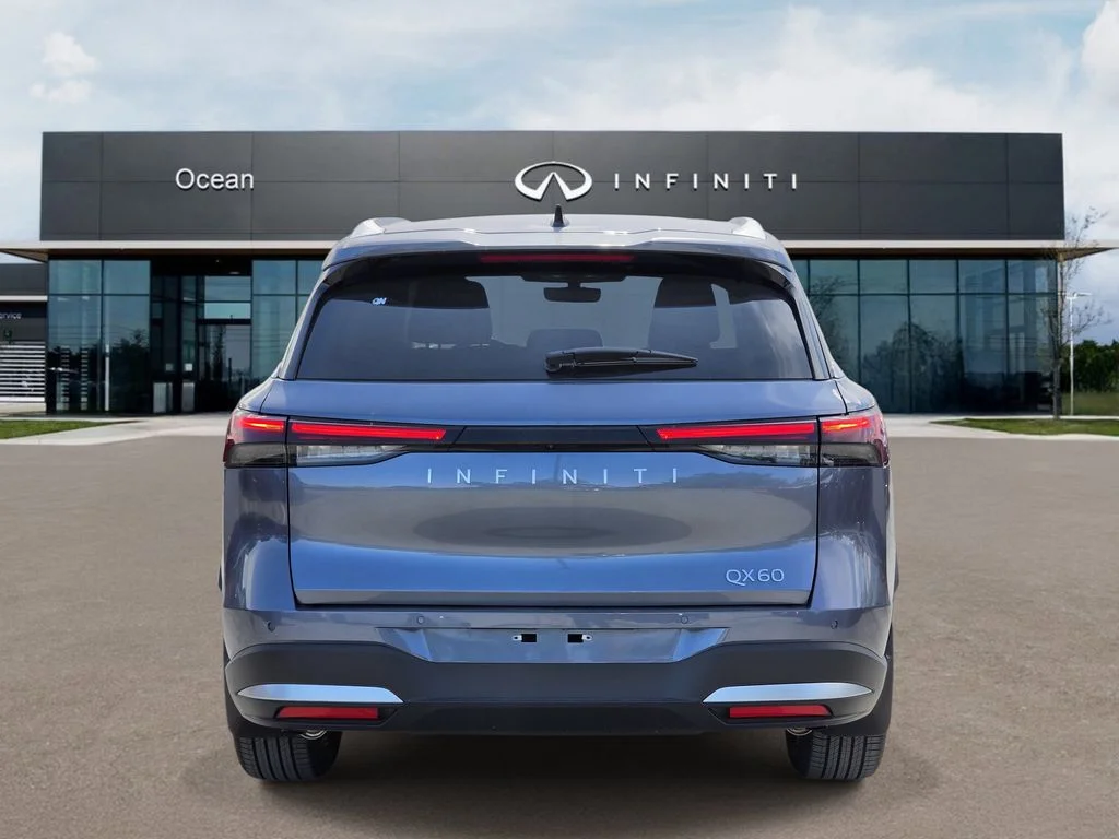 New 2027 MOONBOW BLUE INFINITI Luxe FWD image 4