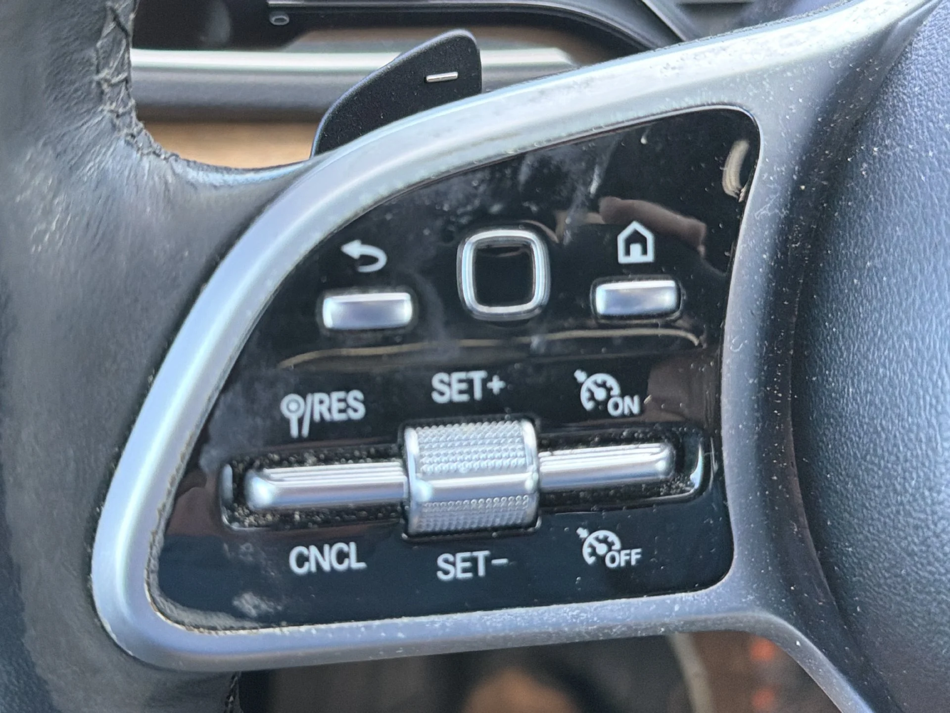 Used 2021 Gray Mercedes-Benz GLE 350 image 30