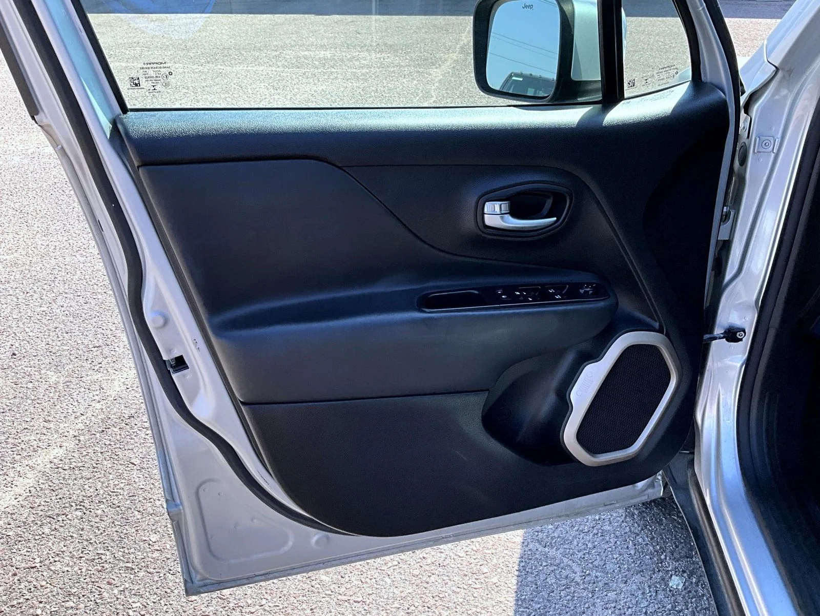 Used 2015 Silver Jeep Limited image 10