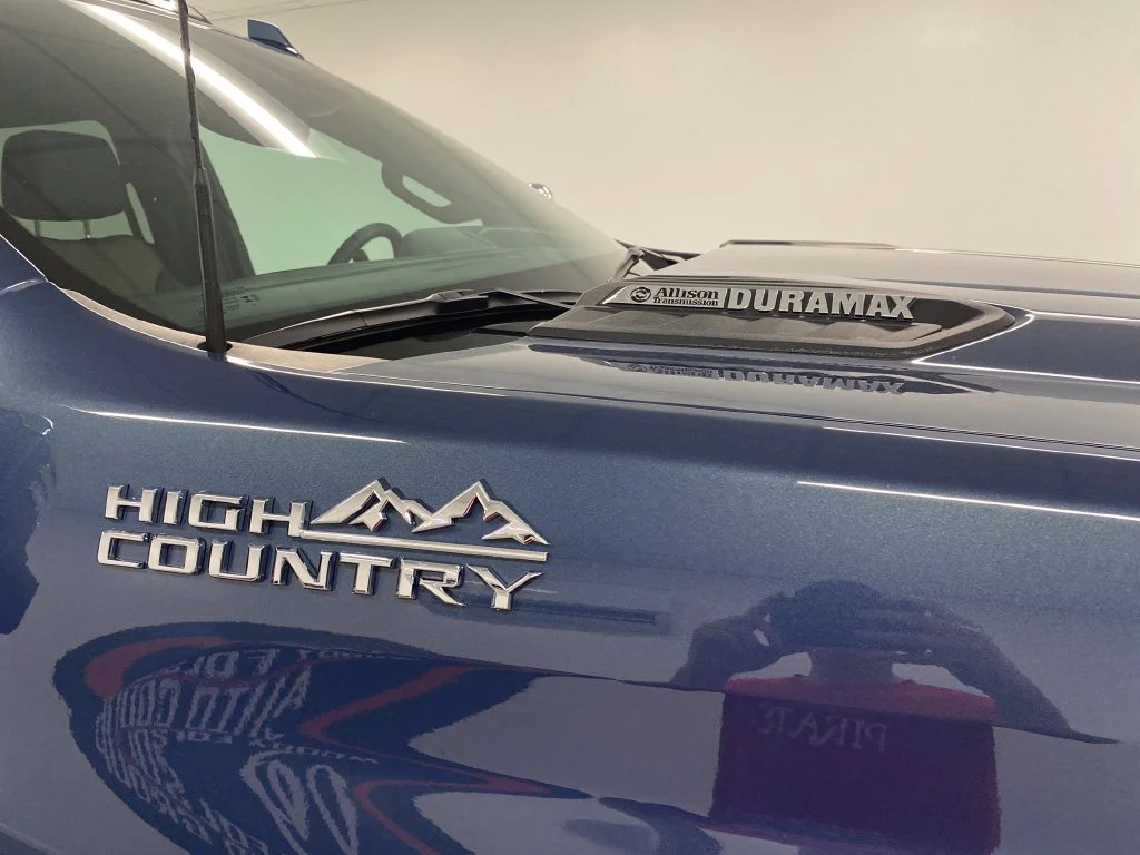 Used 2025 Blue Chevrolet High Country image 6