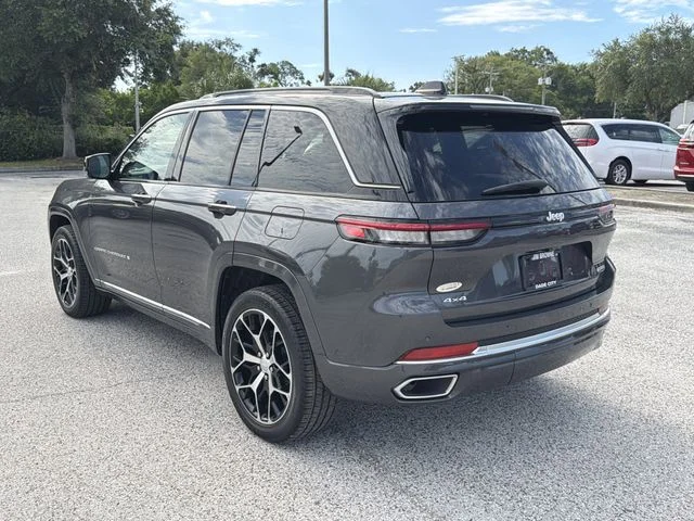 Used 2025 Gray Jeep Summit Reserve image 6