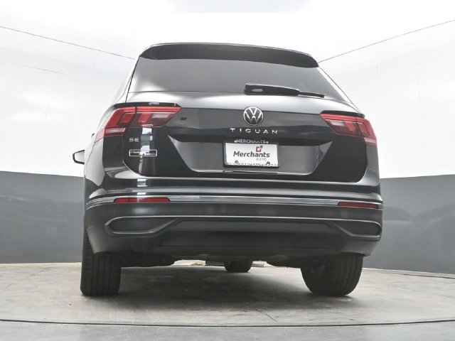 Used 2024 Black Volkswagen 2.0T SE image 47