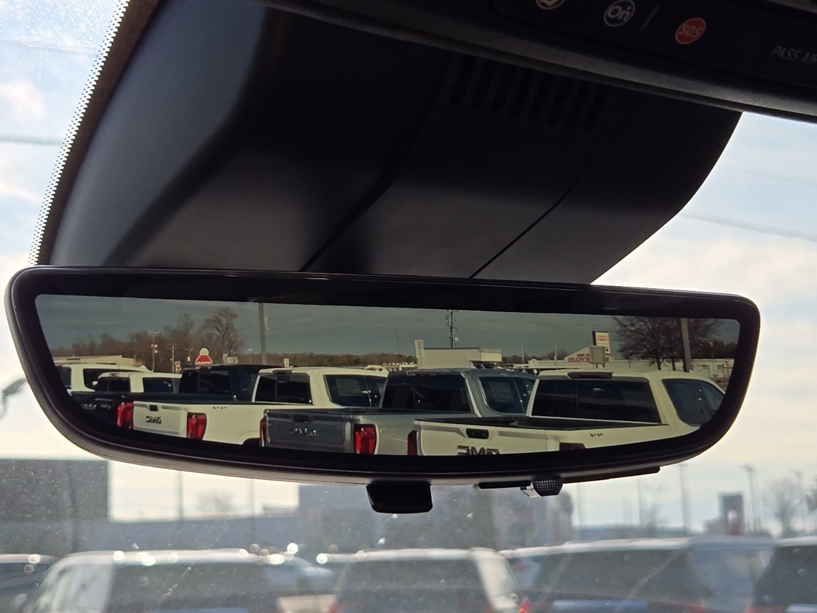 2026 GMC Sierra 1500 AT4X - Photo 42