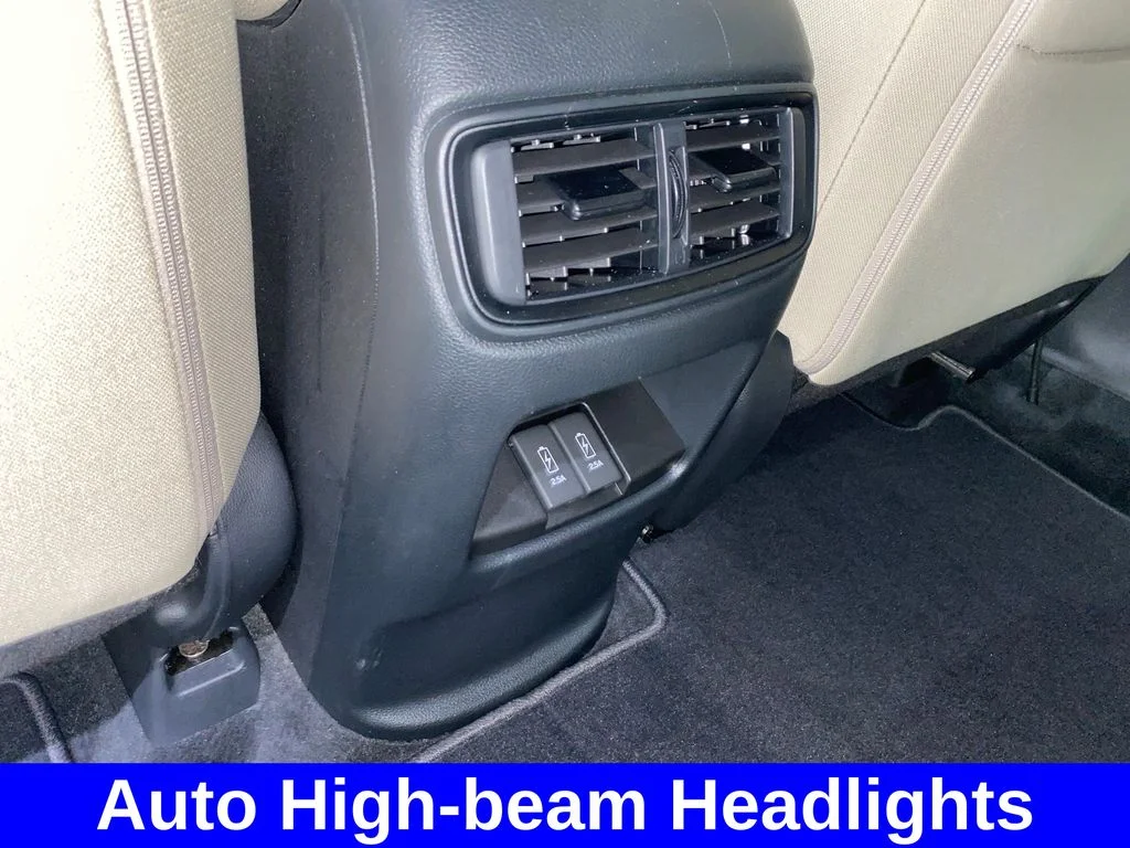 Used 2022 White Honda EX image 13