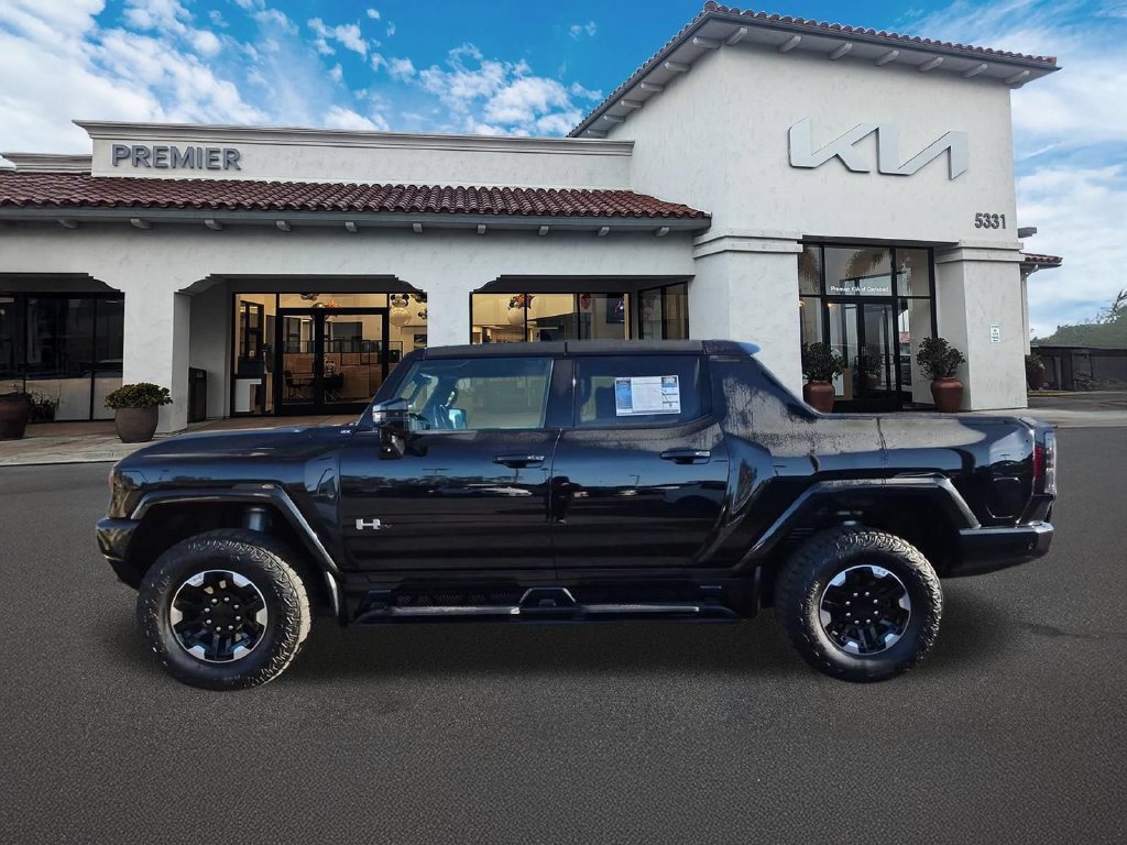 Used 2025 Void Black GMC 2X image 5