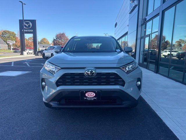 Used 2019 Gray Toyota XLE image 7