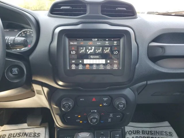 Used 2021 Gray Jeep Latitude image 20