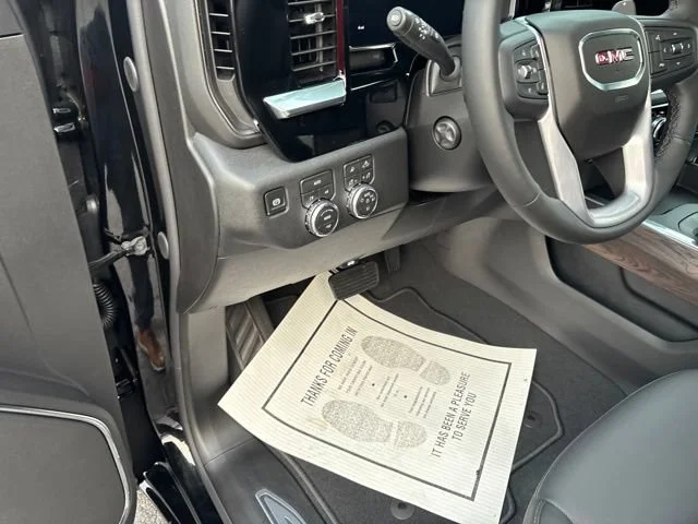 2026 GMC Sierra 1500 SLT - Photo 25