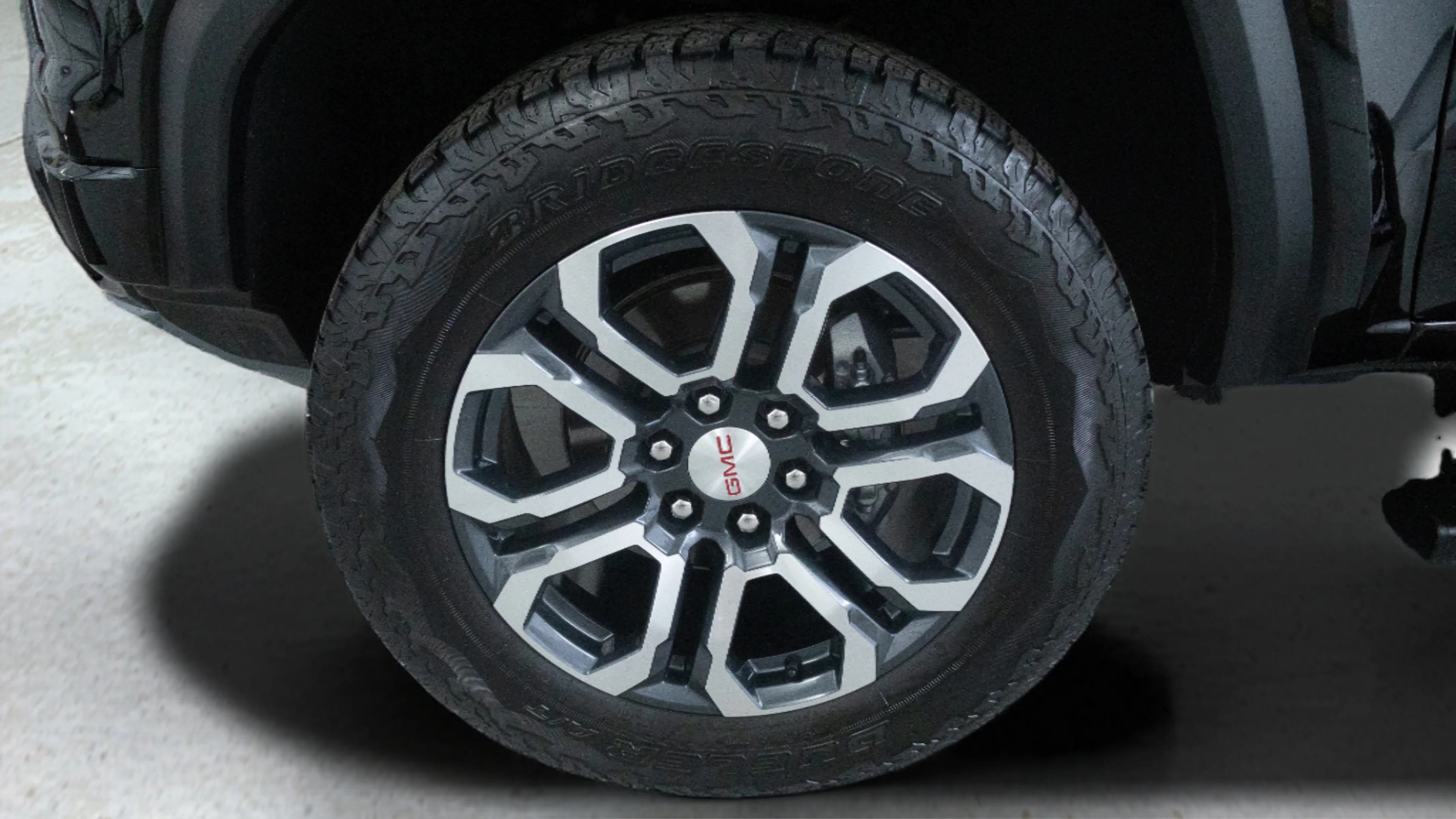Used 2024 Onyx Black GMC 4WD AT4 image 9