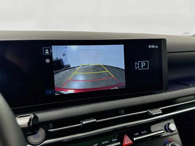 Used 2025 Red Hyundai SEL Convenience image 14