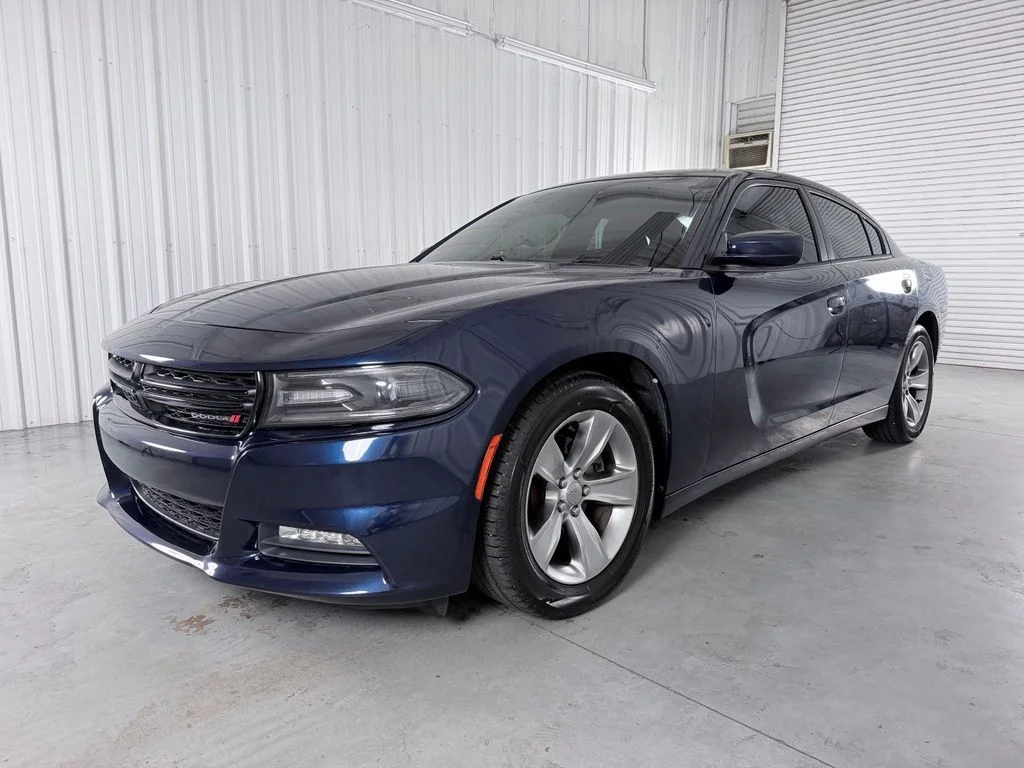 2015 Dodge Charger SXT's photo