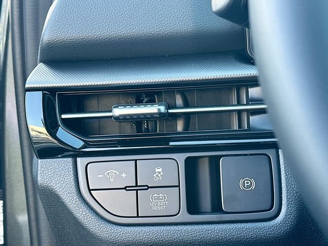 Certified Used 2026 Gravity Gray Kia LX image 10