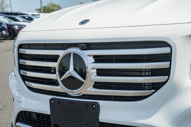 New 2026 Polar White Mercedes-Benz GLB 250 image 12