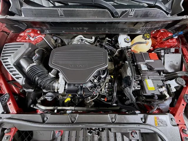 Used 2023 Red GMC Denali image 32