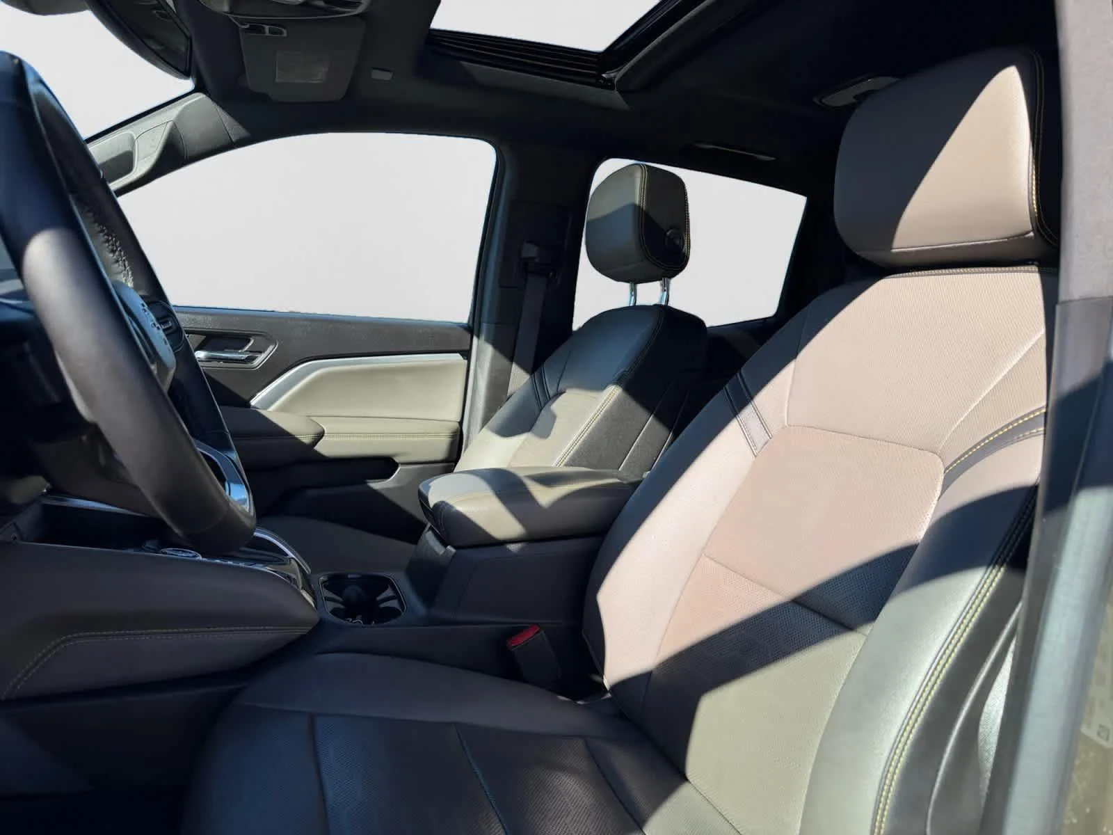 2023 Chevrolet Colorado ZR2 - Photo 10