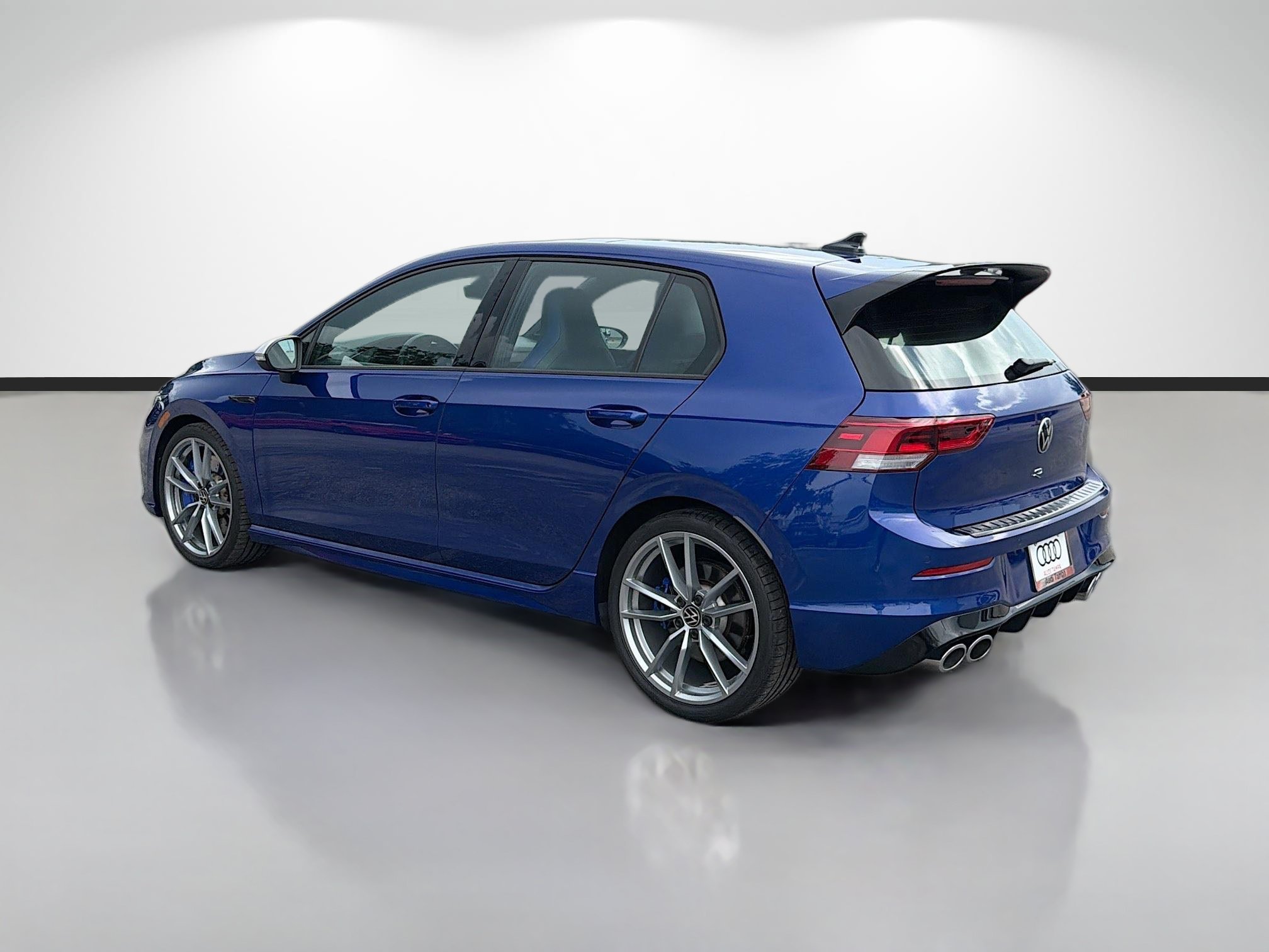 Used 2024 Blue Volkswagen 2.0T image 5