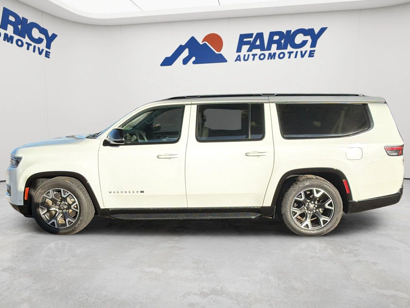 Used 2024 Bright White Clearcoat Jeep Series III image 9