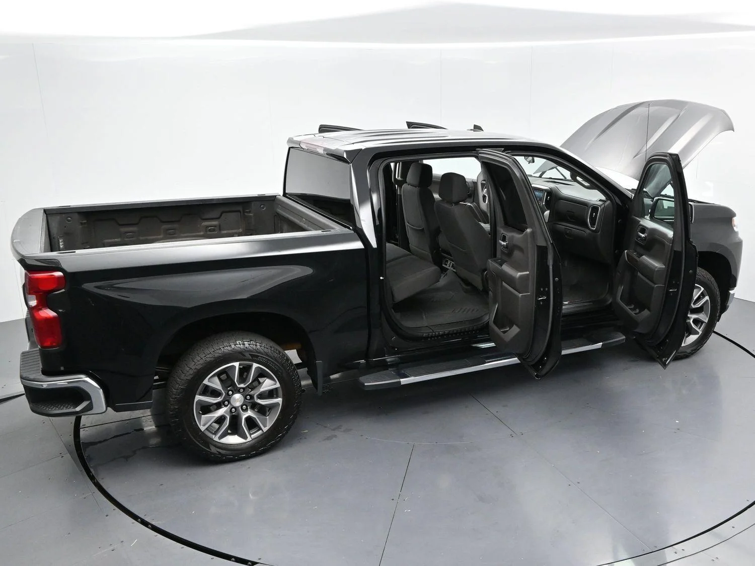 Used 2022 Black Chevrolet LT image 39