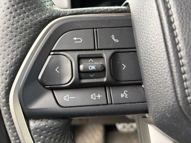 Used 2025 Gray Toyota SR5 image 27