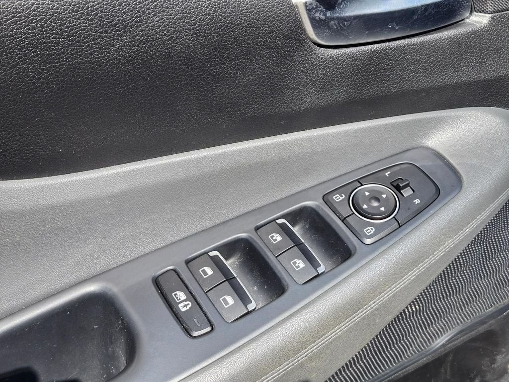Used 2022 Gray Hyundai SEL image 14