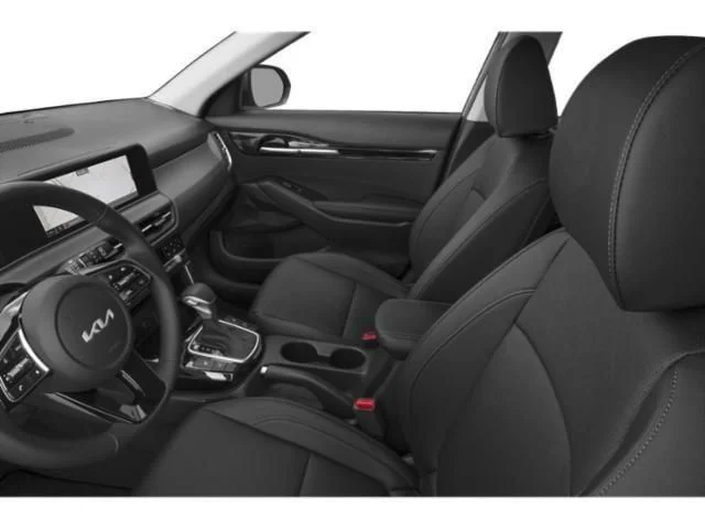 2025 Kia Seltos EX - Photo 9