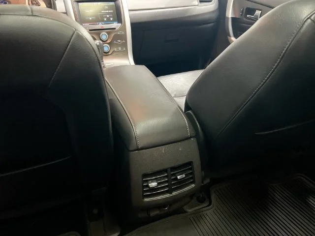 Used 2013 Gray Ford SEL image 26