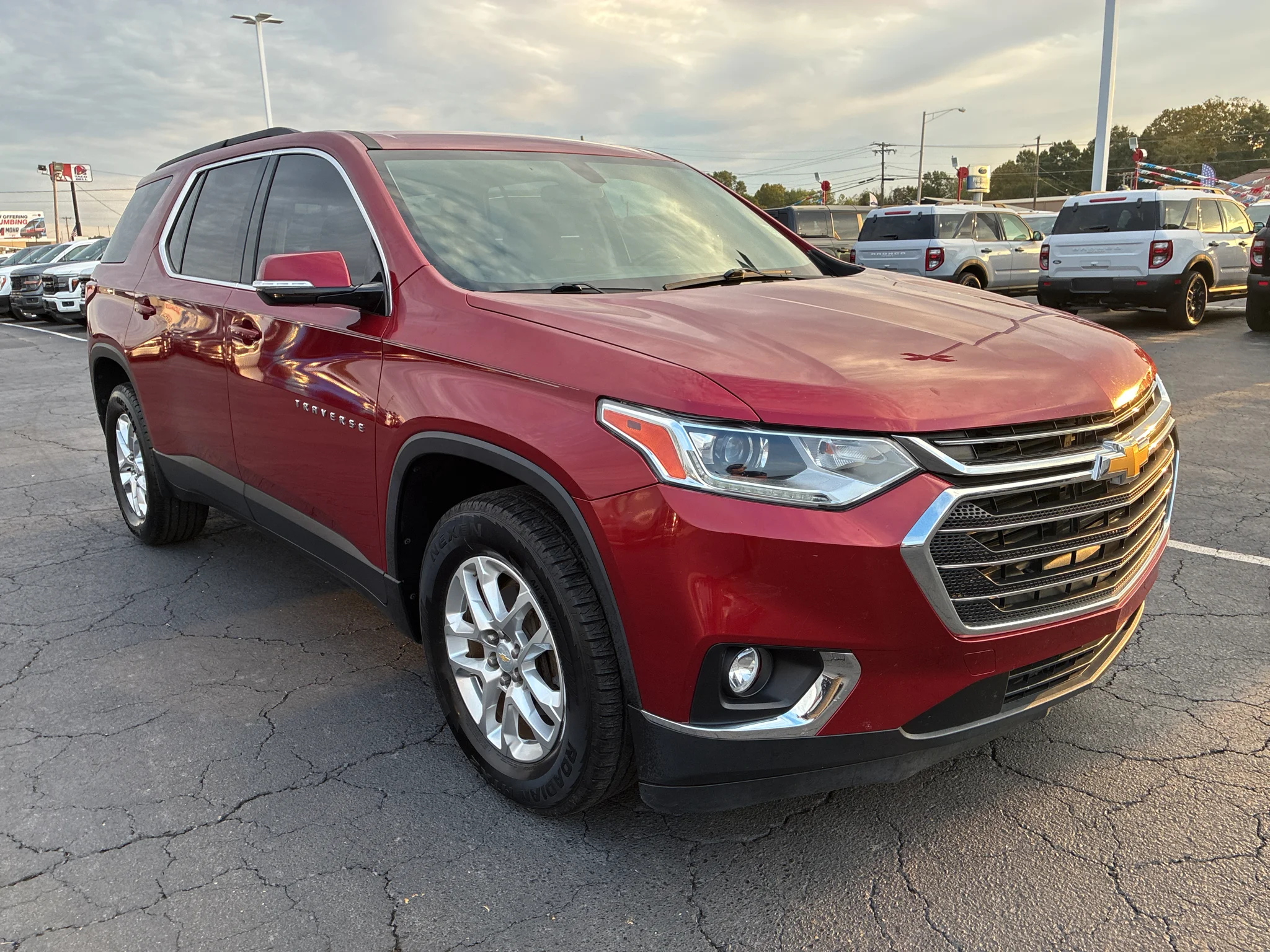 Used 2019 Cajun Red Tintcoat Chevrolet LT Cloth image 3