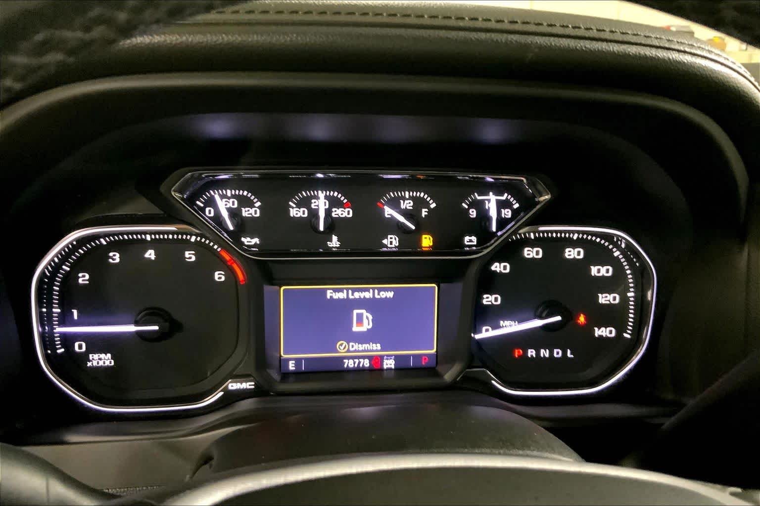 Used 2022 Summit White GMC SLE image 26