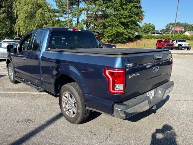 Used 2016 Blue Ford XLT image 3