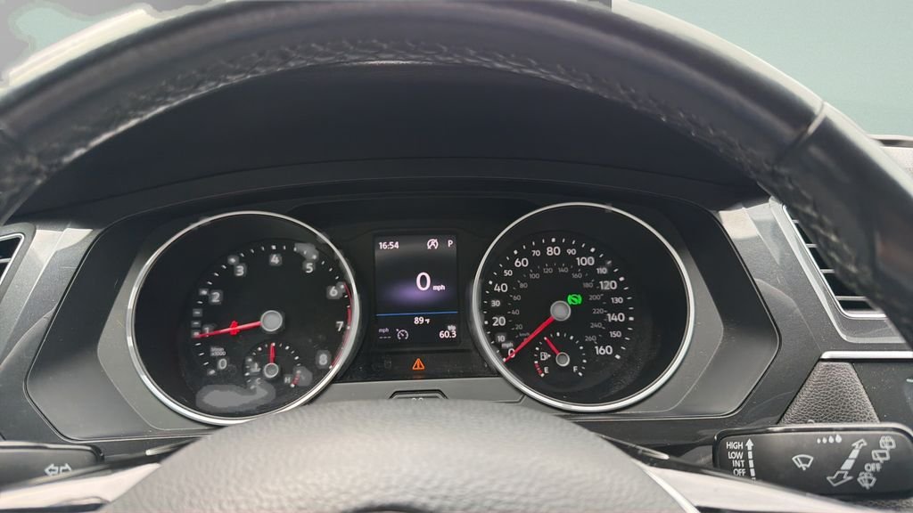 Used 2019 Red Volkswagen 2.0T SE image 26