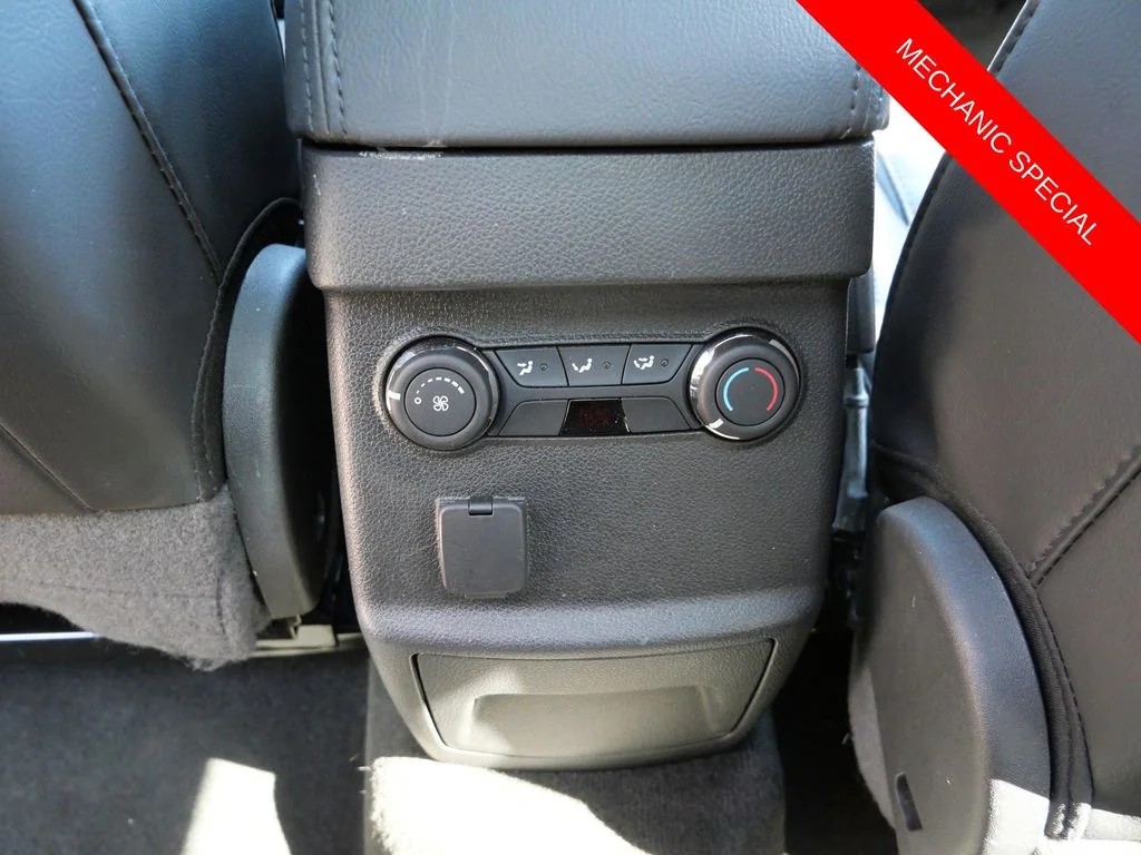 Used 2015  Ford XLT image 13