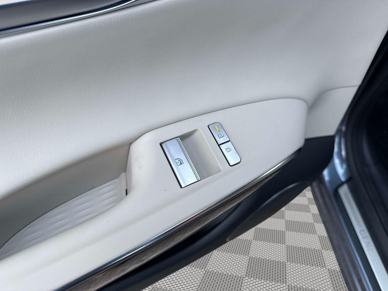 New 2026 Ceres Blue Genesis 3.5T Sport Prestige image 12