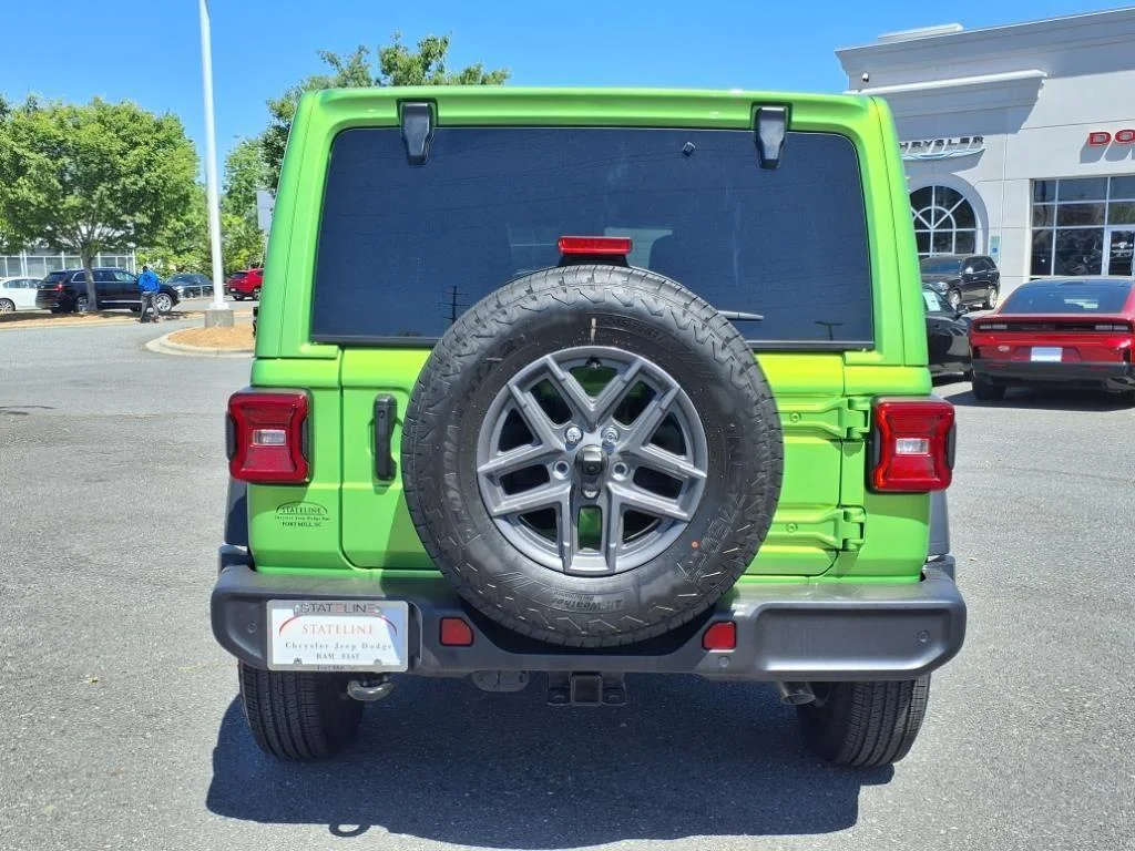 New 2025 Mojito Clear-Coat Exterior Paint Jeep Sport S image 17