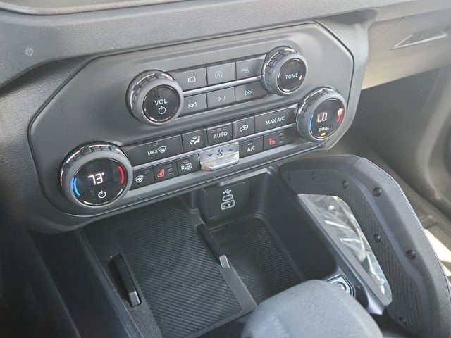 New 2026 Oxford White Ford Badlands® image 20