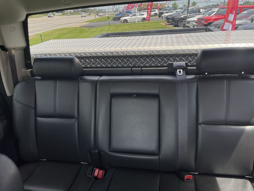 Used 2014 Black Chevrolet LT image 24